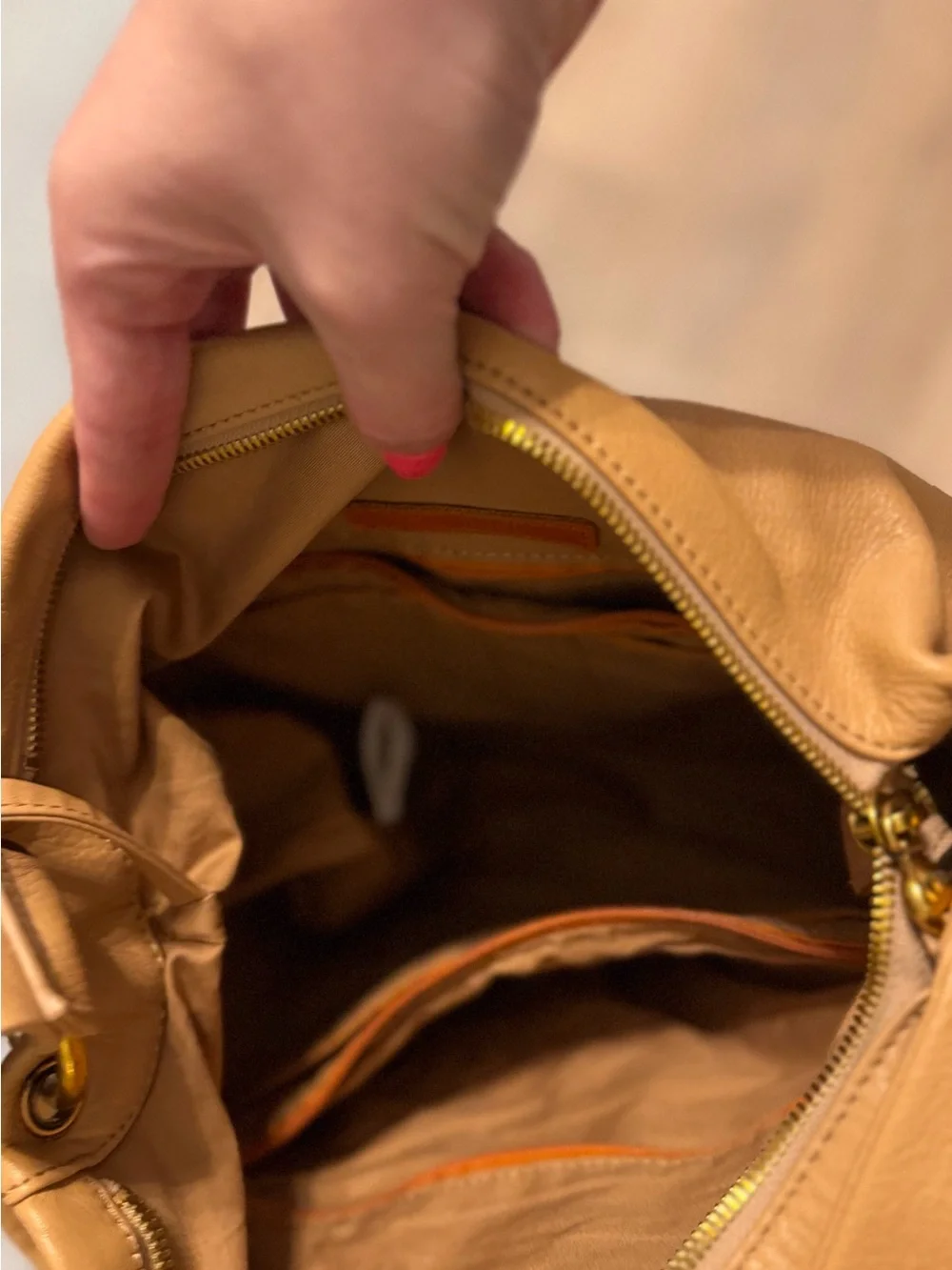 HOBO Genuine Leather Hobo Shoulder Bag Camel Tan Slouchy Large Purse - Picture 12 of 16